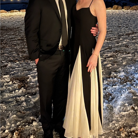 Miss Rosier Black and Cream Contrast Maxi Dress / Formal Dress - Picture 6 of 6